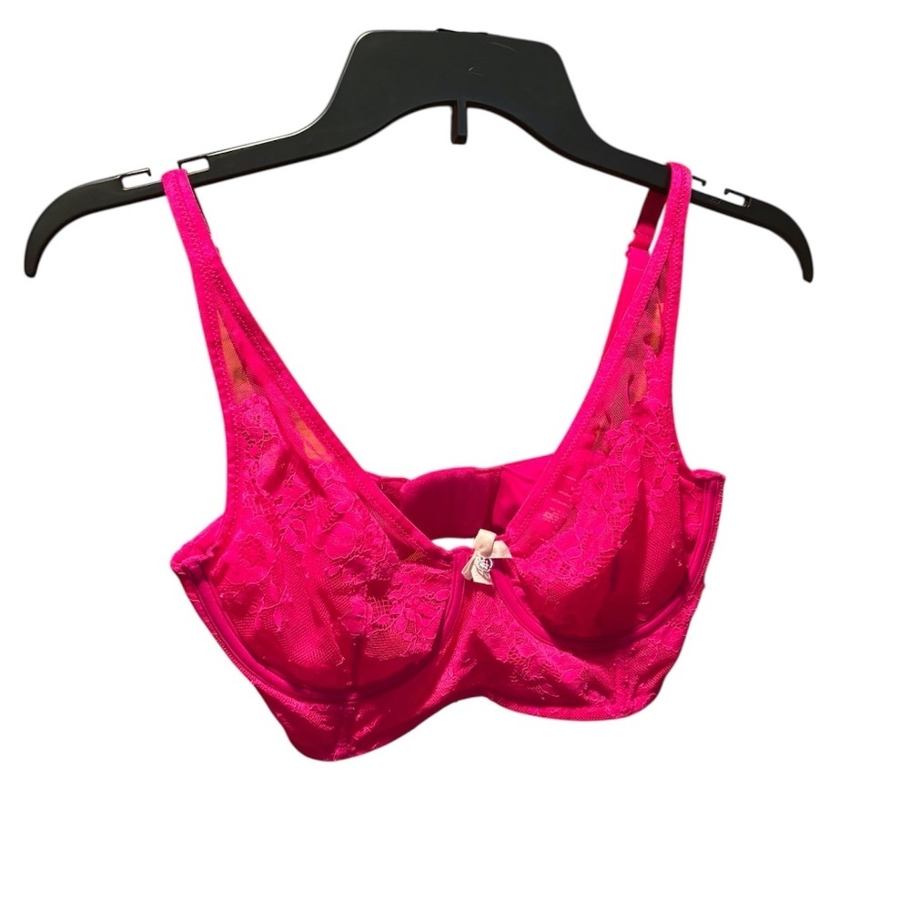 Victoria's Secret Body by Victoria Unlined Demi in Pink 32DD